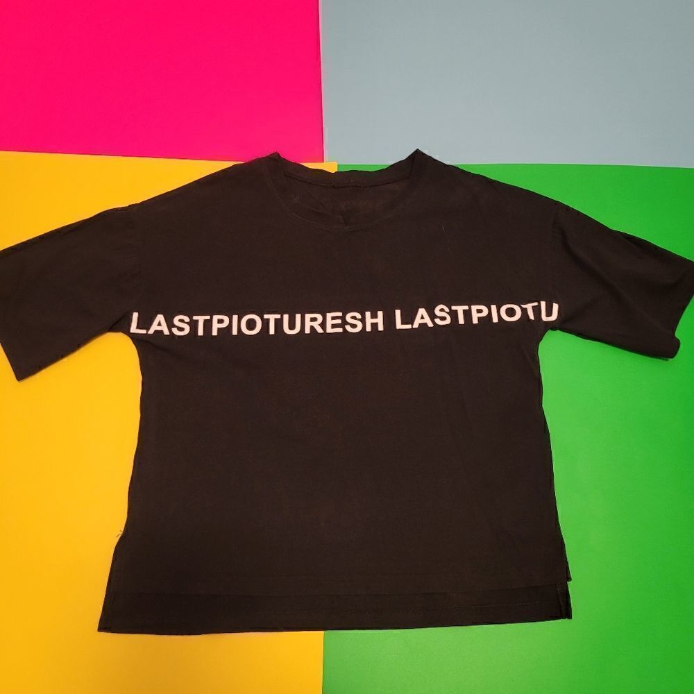 3/$20 Vintage black top tee tshirt